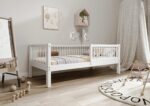 ALFIE Klassisches Kinderbett aus Holz mit runden Sprossen, hoch