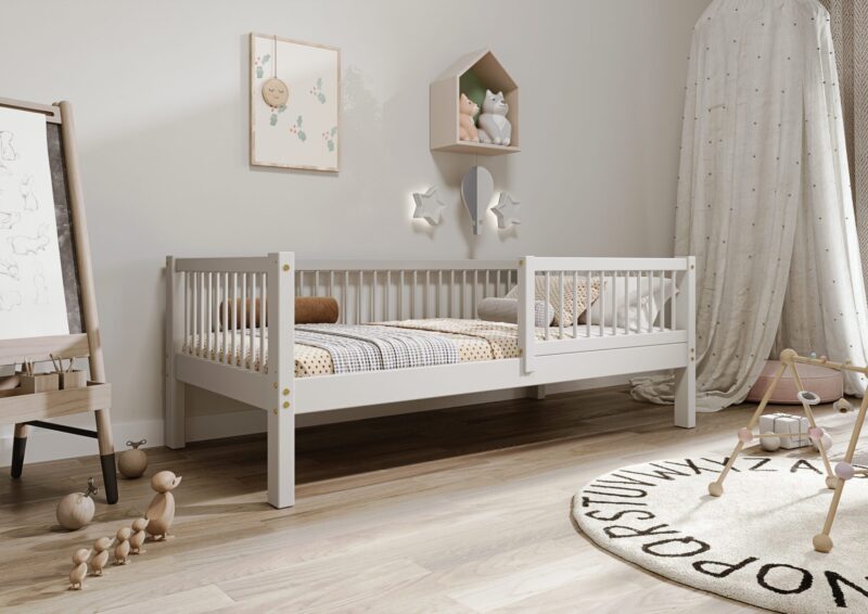 ALFIE Klassisches Kinderbett aus Holz mit runden Sprossen, hoch