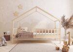DORMIO Hausbett aus Holz mit rechteckigen Sprossen, hoch